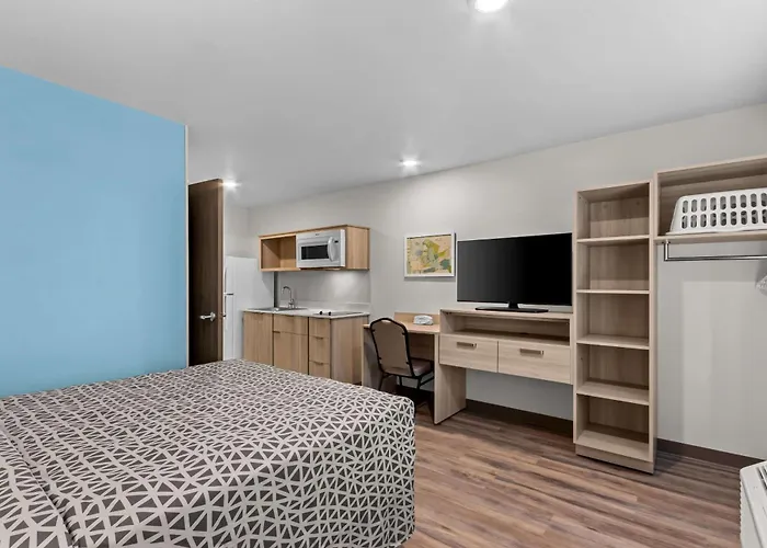 Woodspring Gilbert - Mesa Gateway Airport Hotel