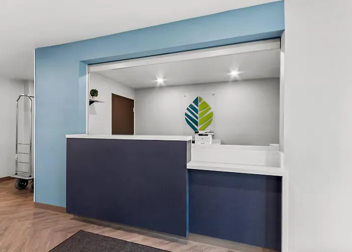 Woodspring Gilbert - Mesa Gateway Airport Hotel